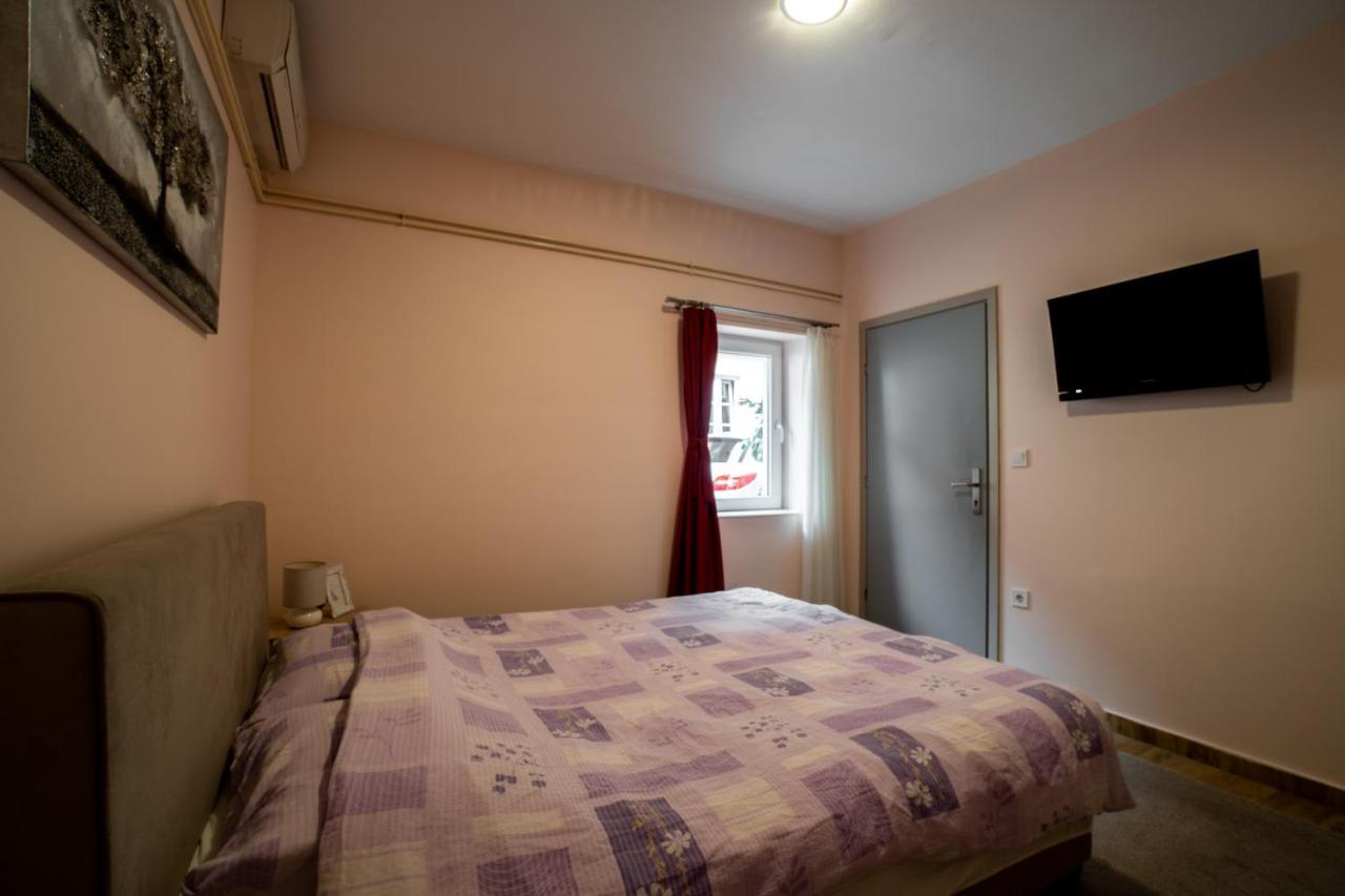 Apartments Big Smile Zagreb Buitenkant foto